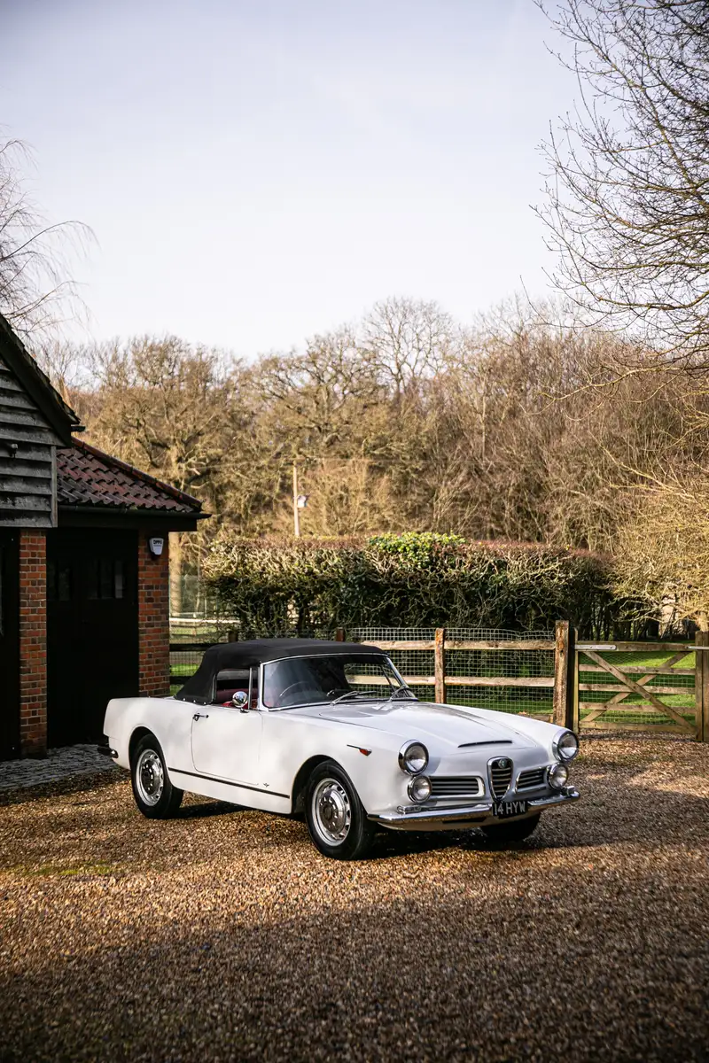 1963 Alfa Romeo 2600 Spider Coachwork by Carrozzeria Touring-For Sale