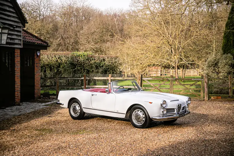 1963 Alfa Romeo 2600 Spider Coachwork by Carrozzeria Touring-For Sale