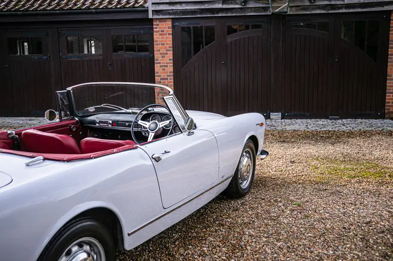 1963 Alfa Romeo 2600 Spider Coachwork by Carrozzeria Touring-For Sale