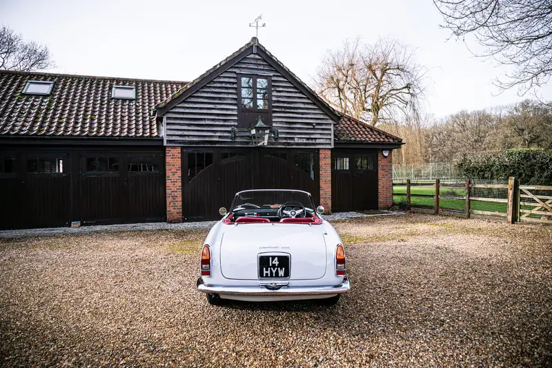 1963 Alfa Romeo 2600 Spider Coachwork by Carrozzeria Touring-For Sale
