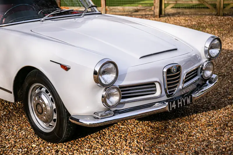 1963 Alfa Romeo 2600 Spider Coachwork by Carrozzeria Touring-For Sale