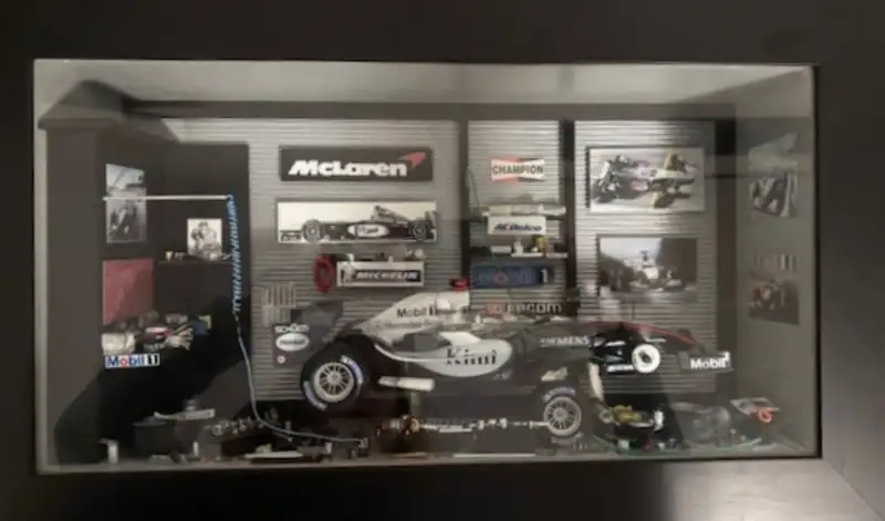 Highly Detailed Diorama of Kimi Räikkönen's McLaren MP4-20-Sold