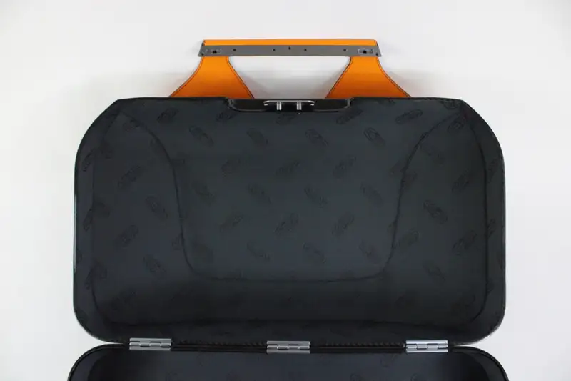 2020 McLaren Speedtail Quarterre Schedoni Carbon Fibre Holda-For Sale