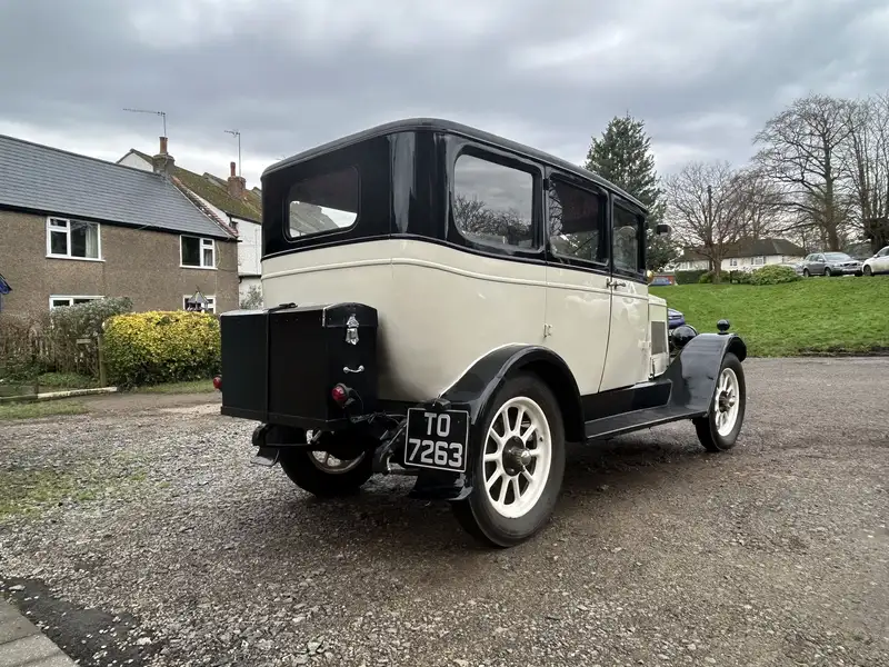 1928 Morris Oxford 'Flatnose' 11.9 HP Four-Door Saloon-Sold