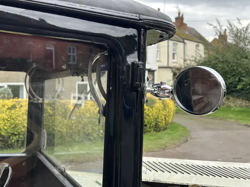 1928 Morris Oxford 'Flatnose' 11.9 HP Four-Door Saloon-Sold