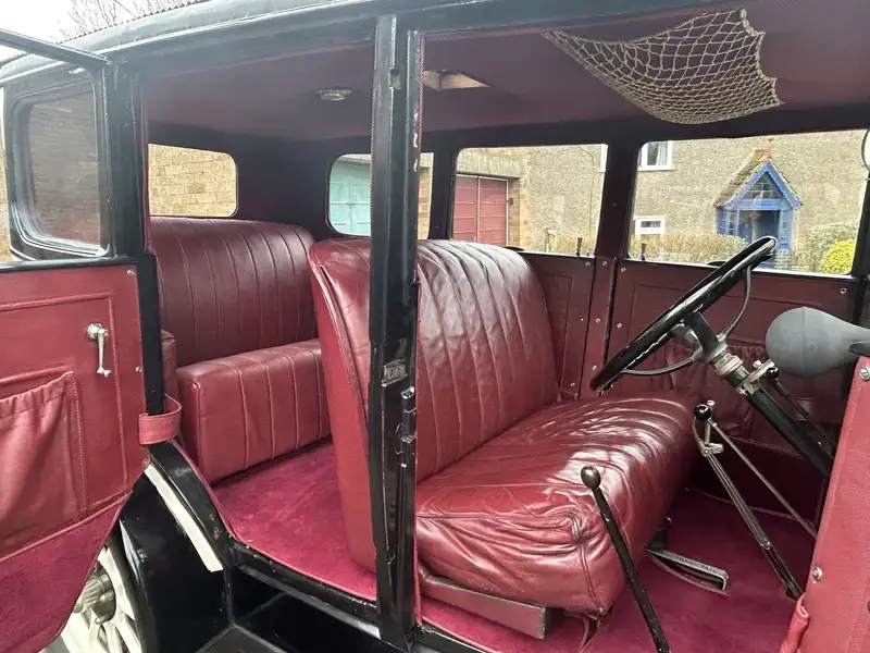 1928 Morris Oxford 'Flatnose' 11.9 HP Four-Door Saloon-Sold