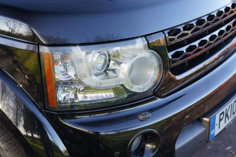 2010 Land Rover Discovery HSE TDV6-Sold
