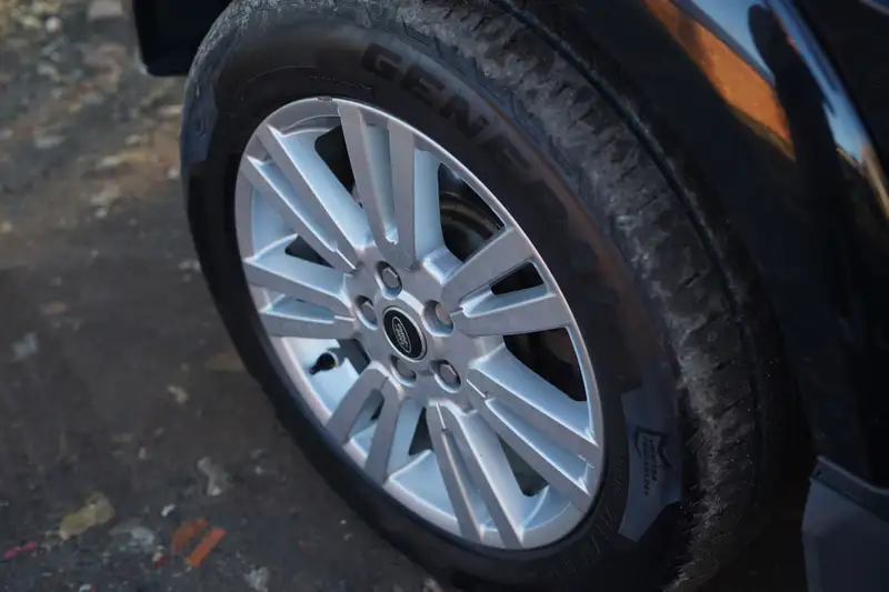 2010 Land Rover Discovery HSE TDV6-Sold