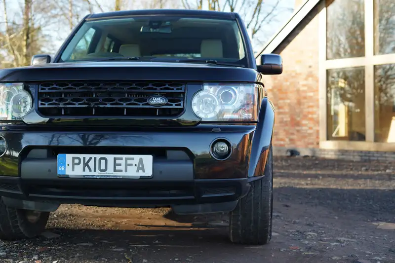 2010 Land Rover Discovery HSE TDV6-Sold
