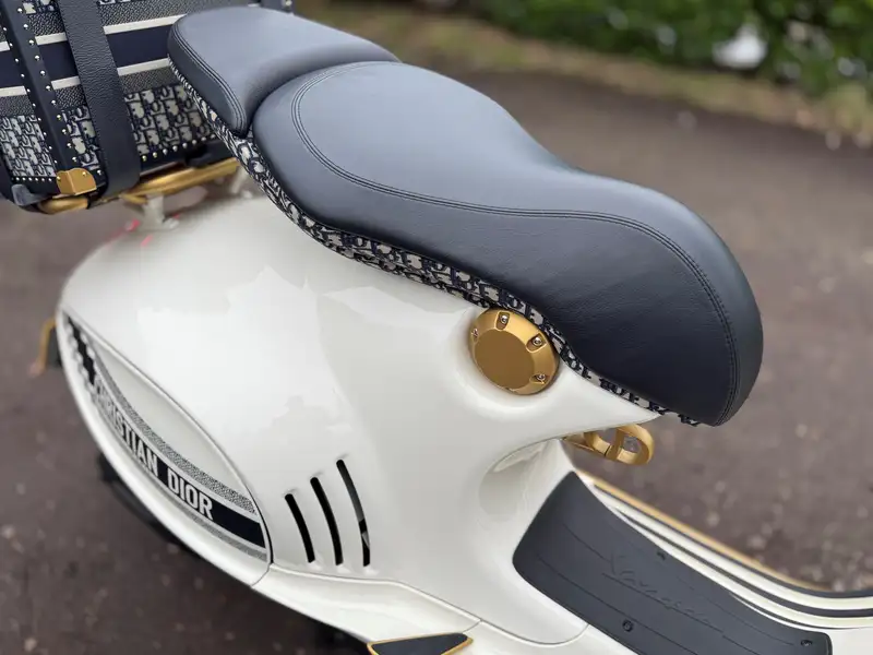 2021 Vespa 946 Christian Dior 124cc-Sold