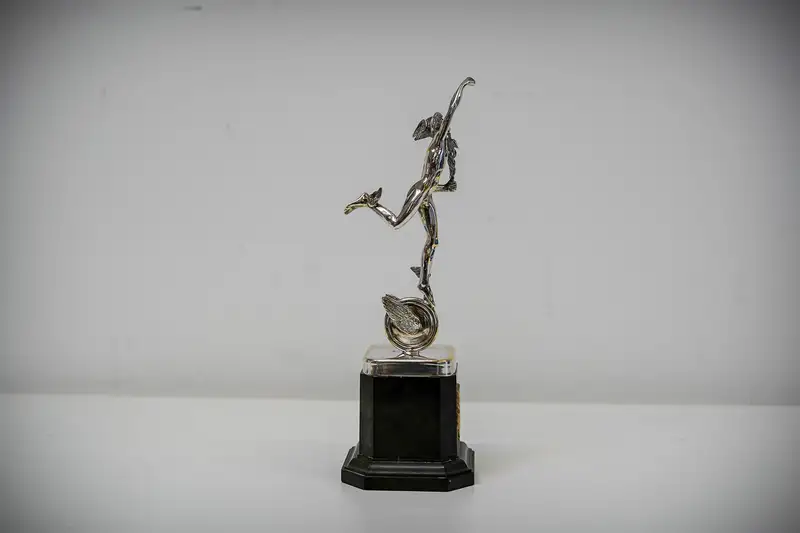 1979 Mike Hailwood Isle of Man TT Silver Replica Trophy-Sold