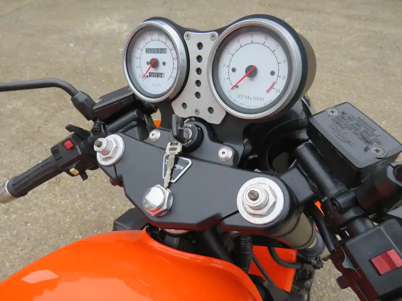 1995 Triumph Speed Triple 900 885cc -Sold