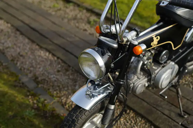 Iconic Auctioneers | Honda Dax ST70 Monkey Bike 72cc-Sold