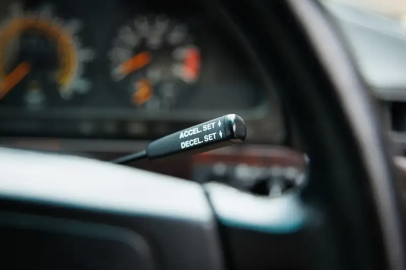 1991 Mercedes-Benz 560 SEC (C126)-For Sale