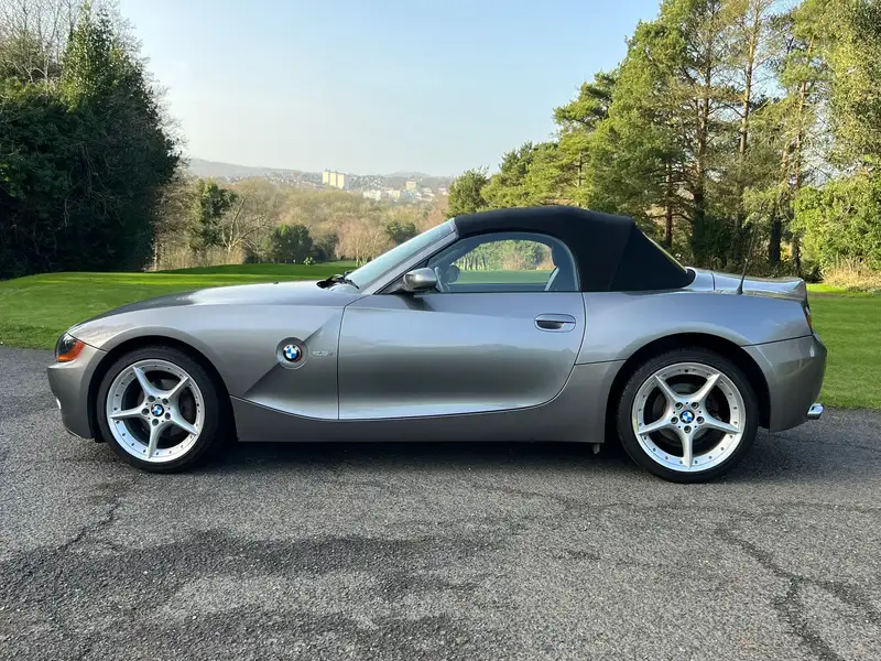 2003 BMW Z4 Roadster 2.5i Manual (E85)-Sold