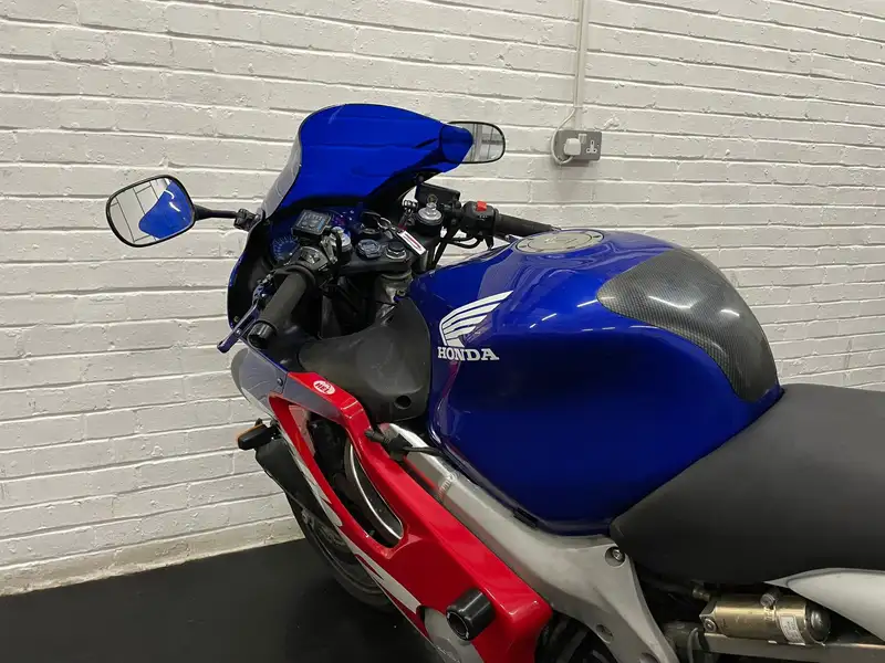 Honda CBR600F 599cc-Sold