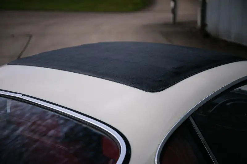 1970 Volvo P1800 E-Sold