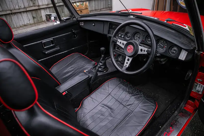 1967 MG B-Sold