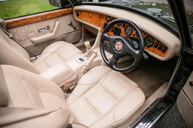 1995 MG RV8-Sold