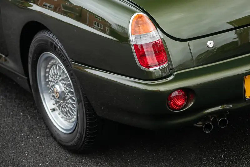 1995 MG RV8-Sold