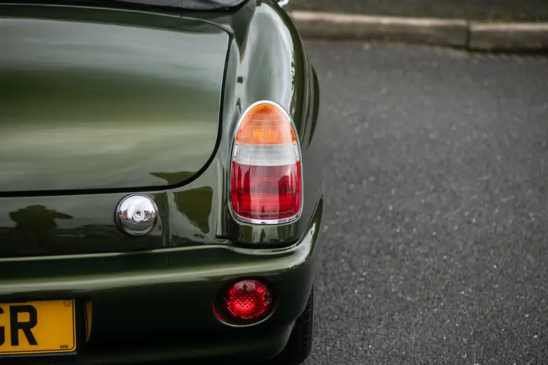 1995 MG RV8-Sold