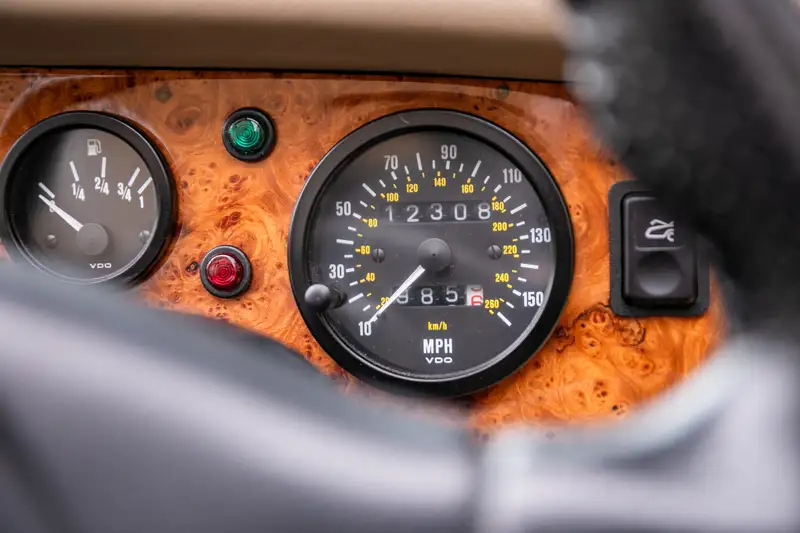 1995 MG RV8-Sold