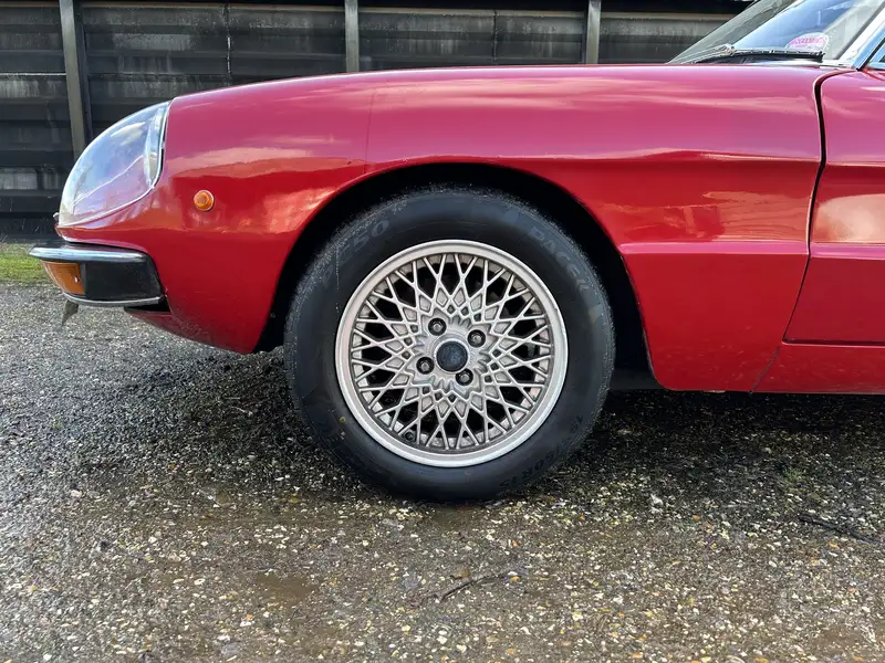 1976 Alfa Romeo Spider 2000 Veloce (105.27)-Sold