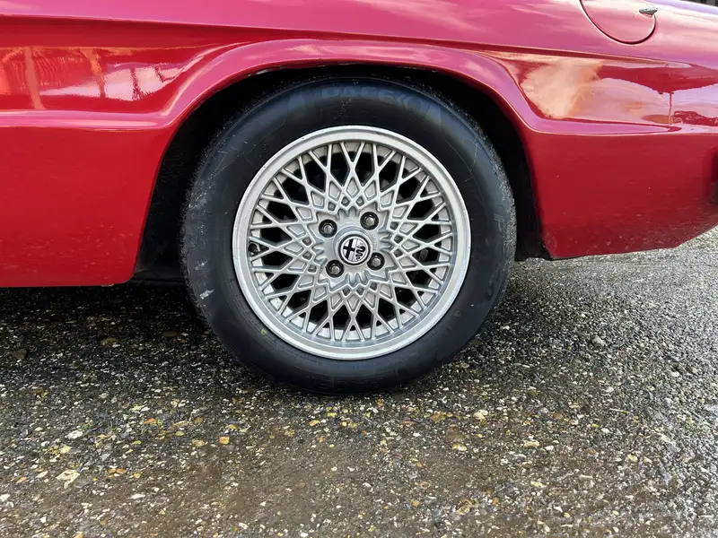 1976 Alfa Romeo Spider 2000 Veloce (105.27)-Sold