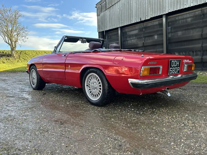 1976 Alfa Romeo Spider 2000 Veloce (105.27)-Sold