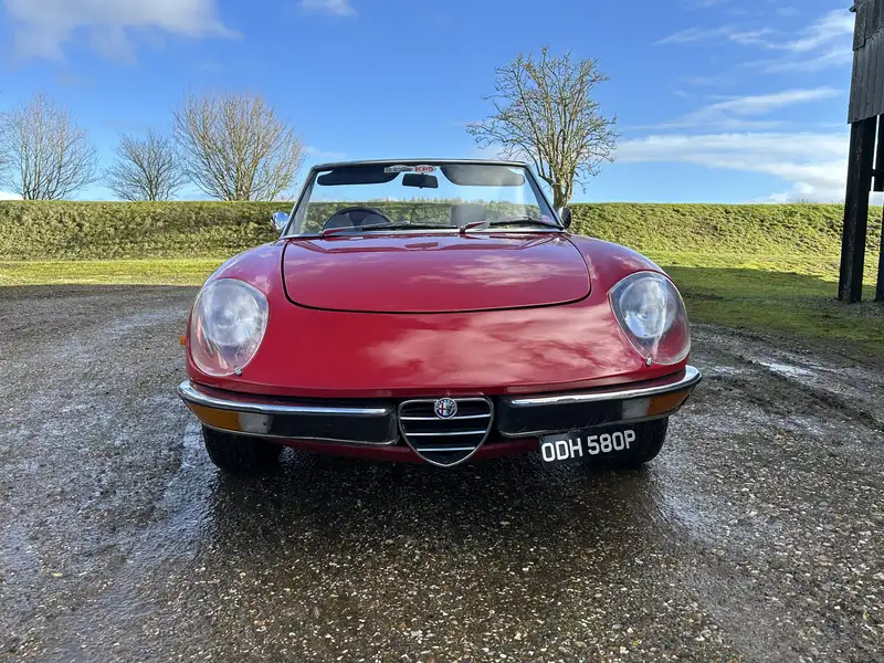 1976 Alfa Romeo Spider 2000 Veloce (105.27)-Sold