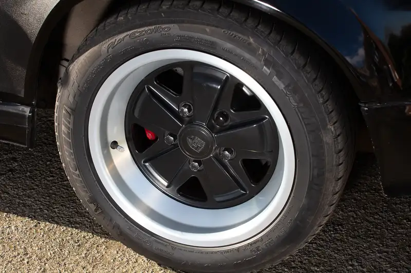 1982 Porsche 911 SC-Sold