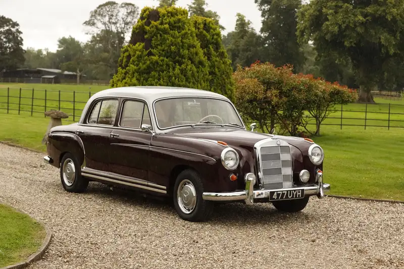 1959 Mercedes-Benz 220S (W180) Ponton-Sold