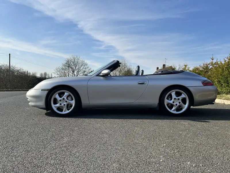 1999 Porsche Carrera 4-Sold