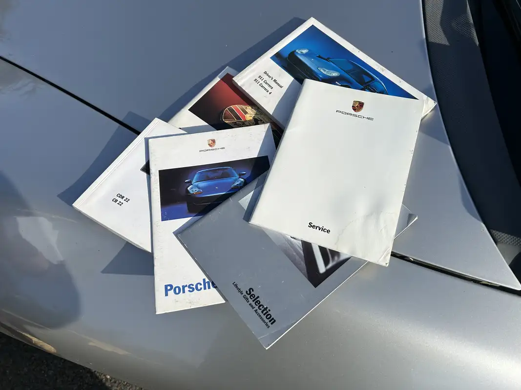 1999 Porsche Carrera 4-Sold
