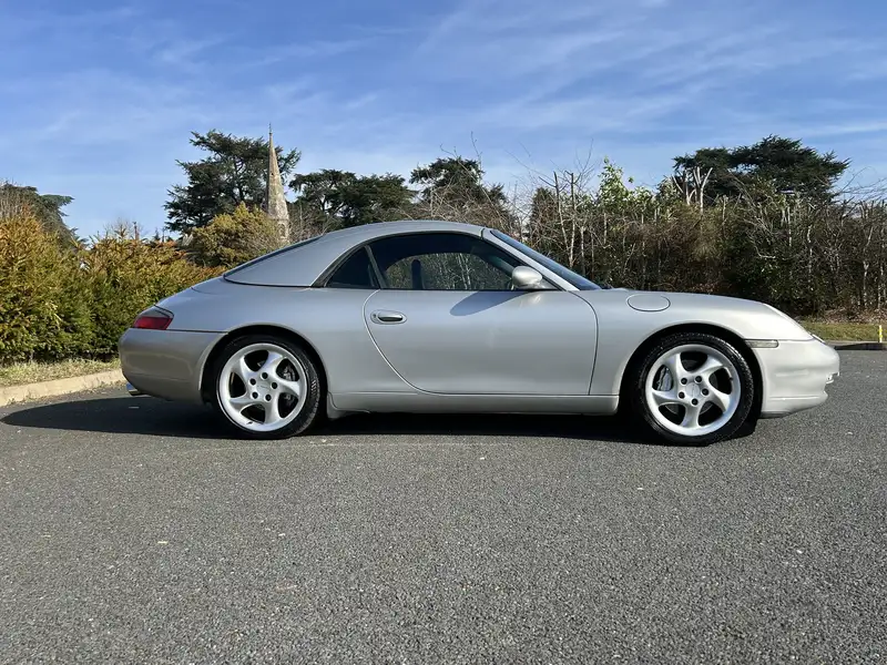1999 Porsche Carrera 4-Sold