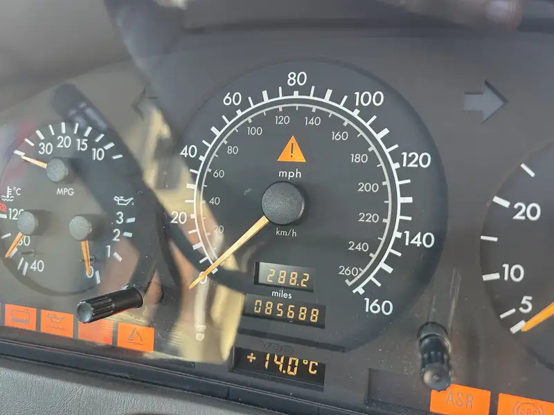 1996 Mercedes-Benz SL500 (R129)-Sold
