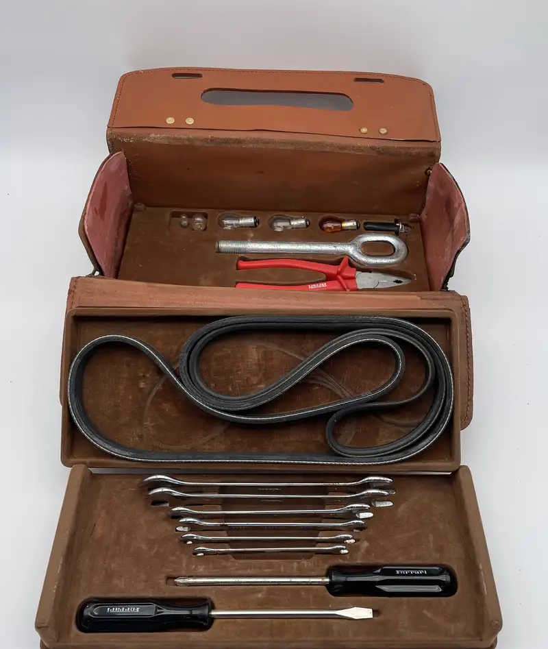 Iconic Auctioneers | Ferrari F355 355 1994 - 1999 Schedoni Leather