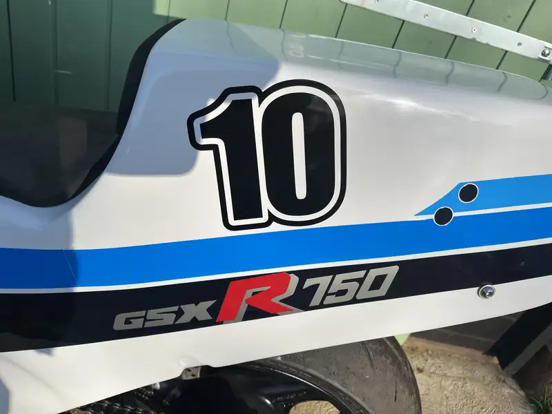 1985 Suzuki GSX-R750F 748cc-For Sale