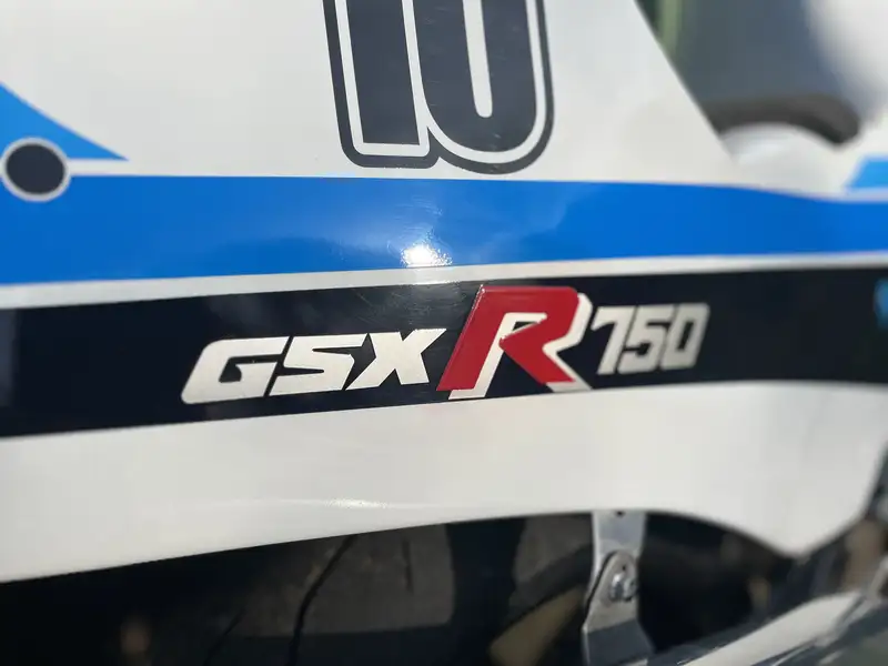 1985 Suzuki GSX-R750F 748cc-For Sale