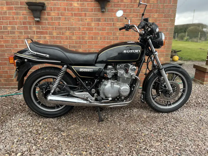 1983 Suzuki GS650GT 672cc-Sold