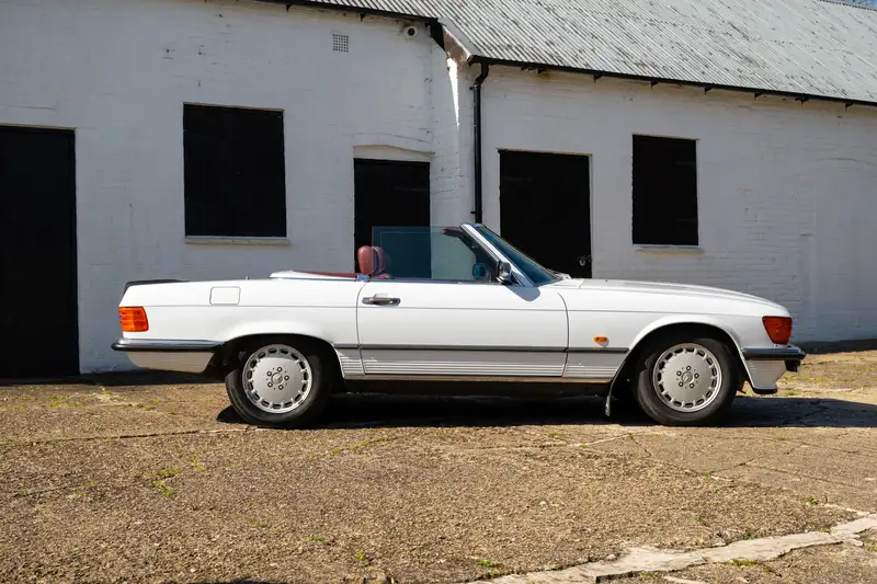 1986 Mercedes-Benz 300SL (R107)-Sold