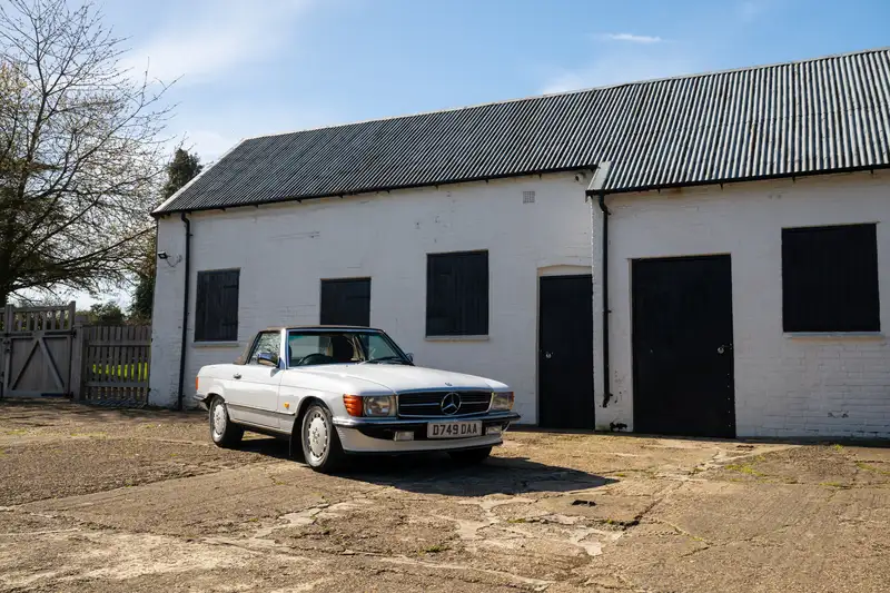 1986 Mercedes-Benz 300SL (R107)-Sold