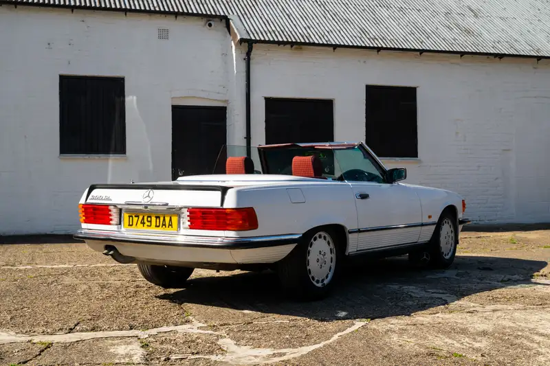 1986 Mercedes-Benz 300SL (R107)-Sold