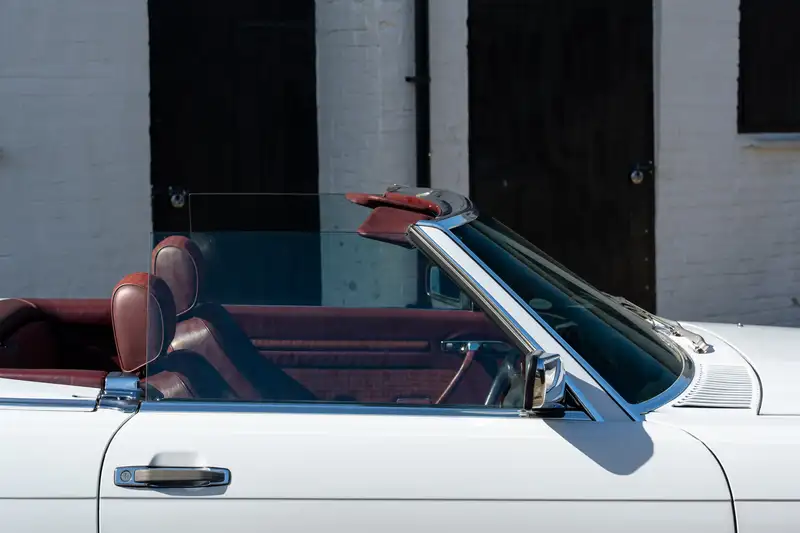 1986 Mercedes-Benz 300SL (R107)-Sold