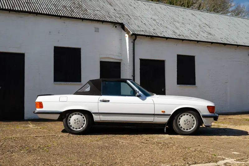 1986 Mercedes-Benz 300SL (R107)-Sold