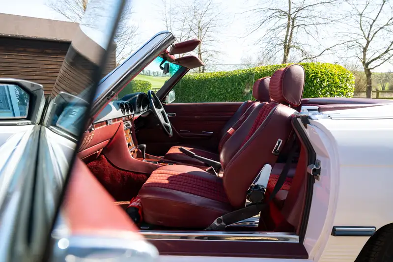 1986 Mercedes-Benz 300SL (R107)-Sold