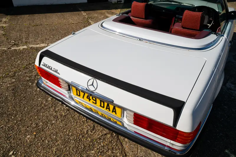 1986 Mercedes-Benz 300SL (R107)-Sold