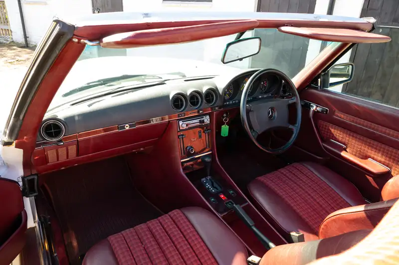 1986 Mercedes-Benz 300SL (R107)-Sold