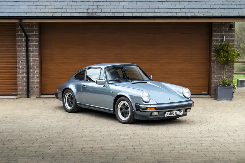 1984 Porsche 911 3.2 Carrera Sport Coupé-Sold