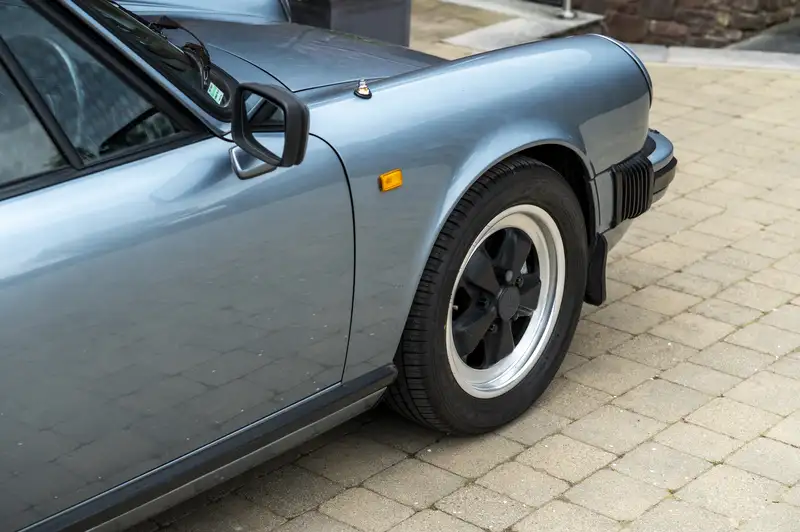 1984 Porsche 911 3.2 Carrera Sport Coupé-Sold